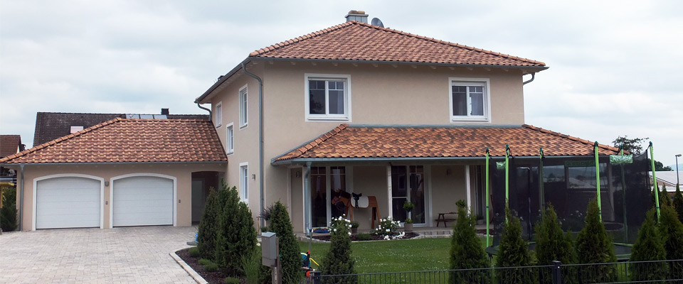 <a href="einfamilienhaeuser.htm">Einfamilienhäuser</a>